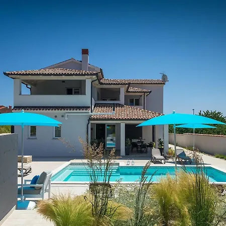 Dream House *