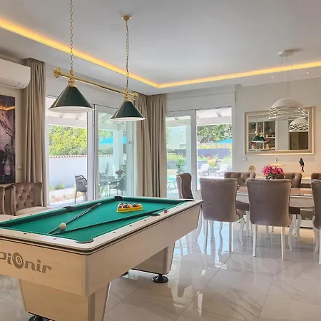 Dream House * Pula